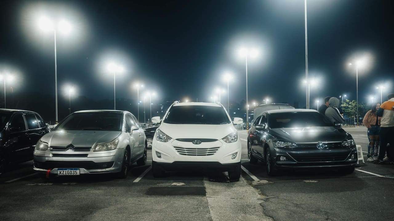 Strzeżony parking Dudzis we Wrocławiu z monitoringiem i oświetleniem 24/7